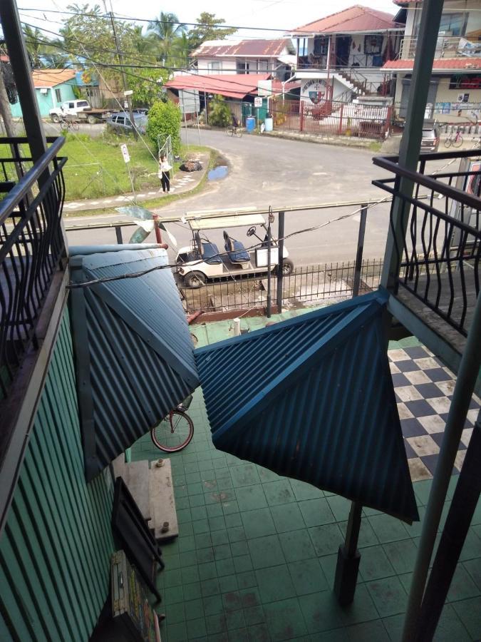 The Lighthouse At Casa Max Hotell Bocas del Toro Exteriör bild