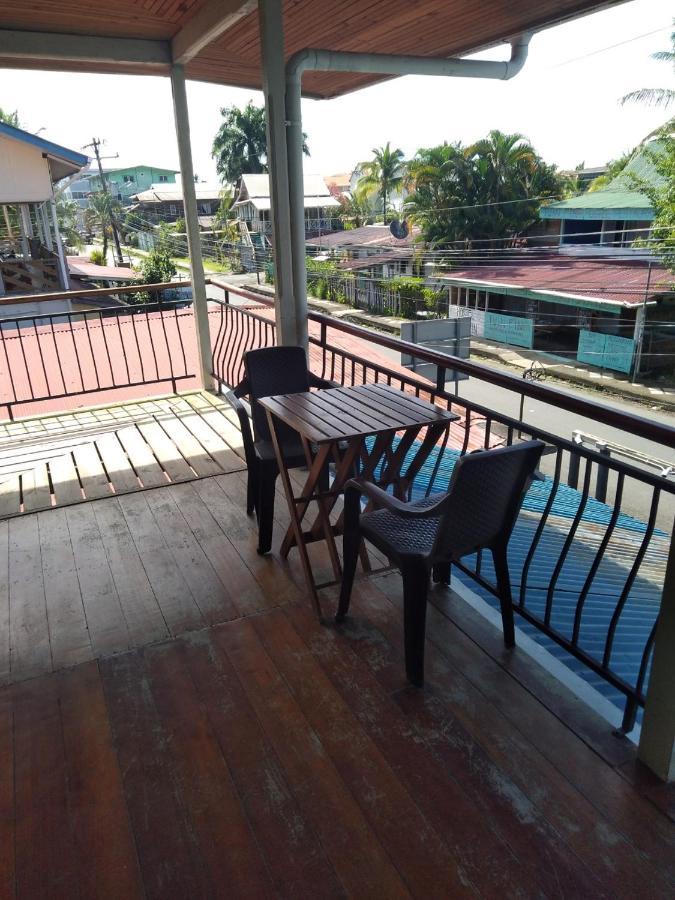 The Lighthouse At Casa Max Hotell Bocas del Toro Exteriör bild