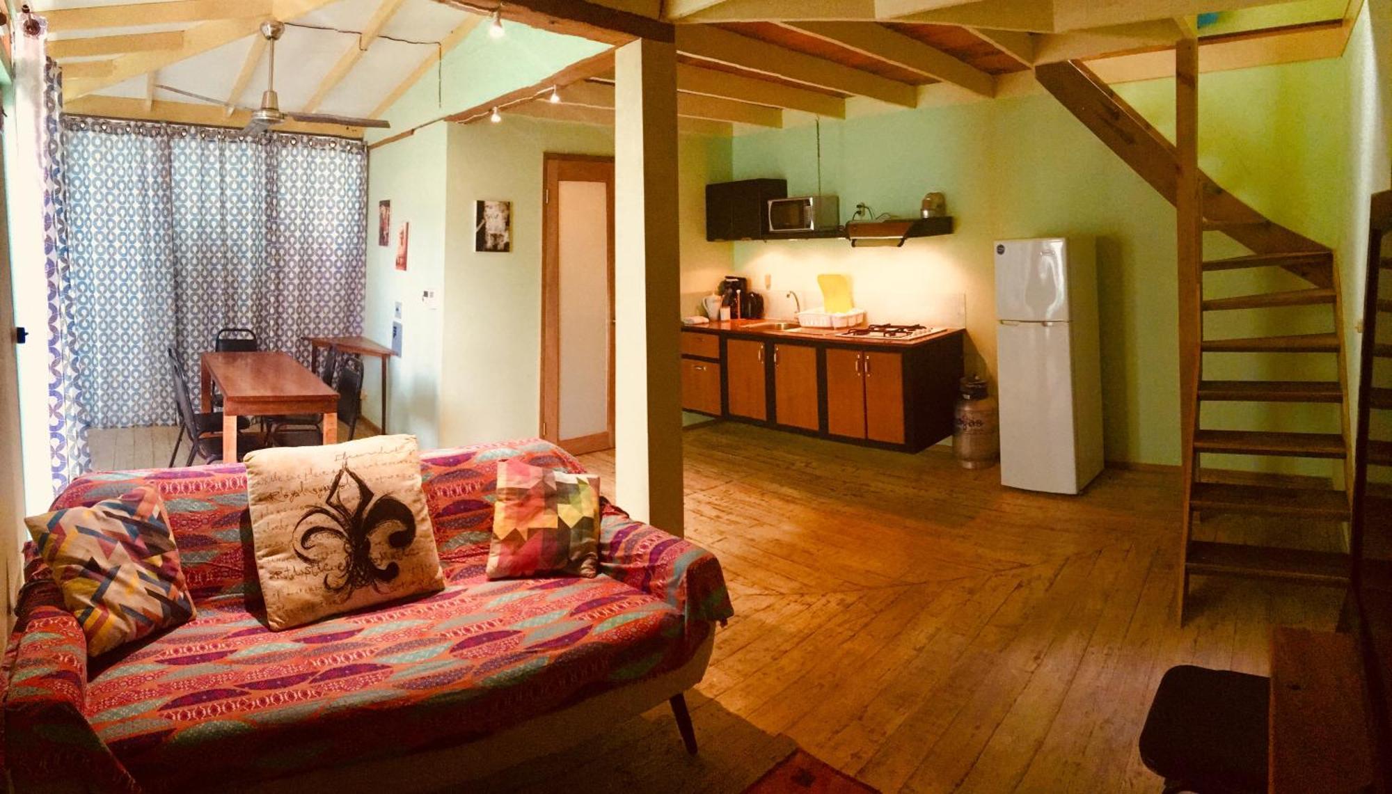 The Lighthouse At Casa Max Hotell Bocas del Toro Exteriör bild
